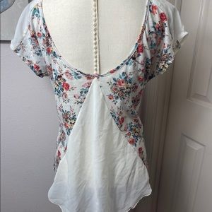 Bella D summer floral blouse